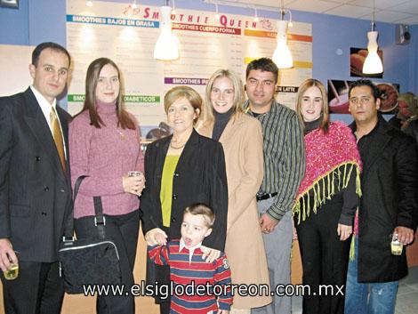 José Batarse Bándak, Mariana de Batarse, Lucero Castro de Torres, Jesús Jaik, Lucero Torres de Jaik, Jesús Jaik, Claudia Torres Nájera y Alejandro Nájera.