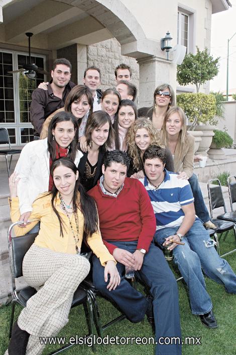 Esteban Marcos, David, Sebastián y Alonso González Zambrano, Celina Barrientos, Vania Bracho, Marian Marcos, Marien Barrientos, Elena Siller Luengo, Lucía Sáenz, Angelina Siller Luengo, Andrea Bracho, Mónica y Jorge González y Santiago Luengo