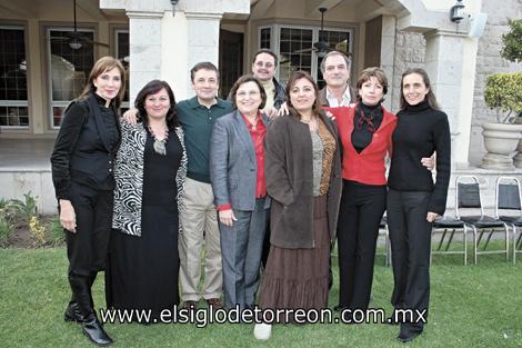 Rosario, María Estela, Pepe, Malena, Quito, Enrique, Mayosa, Cristina y Camena