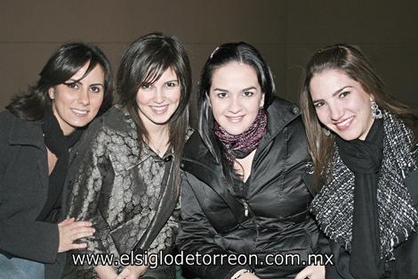 Soraya Zreik, Maria Elena Iza, Sofía López y Ana Lucía Fernández de Humphrey