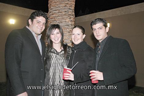 Hassan Mansur, María Elena Iza, Laura de Mansur y Yussef Mansur