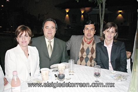 Ana Claudia Cobián de Arias, Juan Carlos Arias, Ricardo Martínez y Adriana Cobián de Martínez