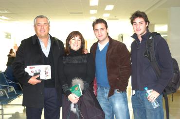 vi_27122005 1 
 Antonio González, Liliana Muñoz y Carlos y Arturo Muela, viajarón a México DF