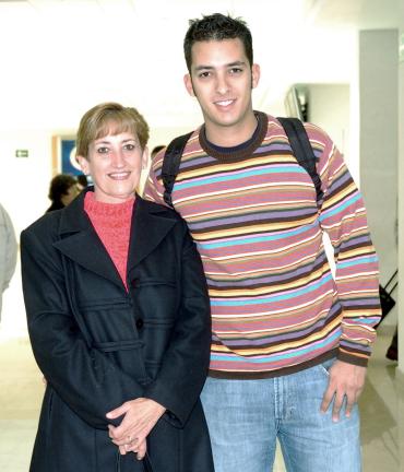 vi_31122005_3 
Carlos García y Mercedes Araluce viajaron a Argentina.