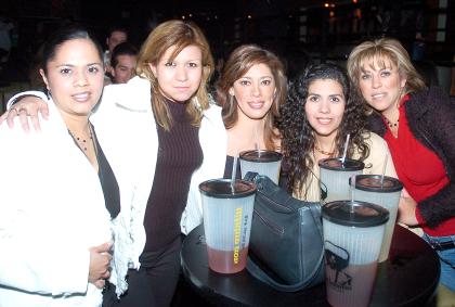 an_27012006 
Verónica, Olivia, Maru, Mariana y Adriana