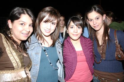 an_28012006 
 Caro Gamboa, Marcela Giacomán, Ana Sofi Ramos, Vivi Hernández