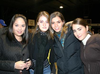 an_29012006
 Ana Paty Rodríguez, Paulette Wiley, Ana Sofía Tumoine y Marcela Amarante