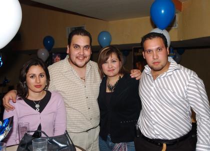 an_03022006 
Laura Arrenguín, Carlos Faudoa, Claudia Garza, y Érick Ramos.