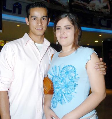 24052006 
Alonso Salazar y Geraldine Rimada.