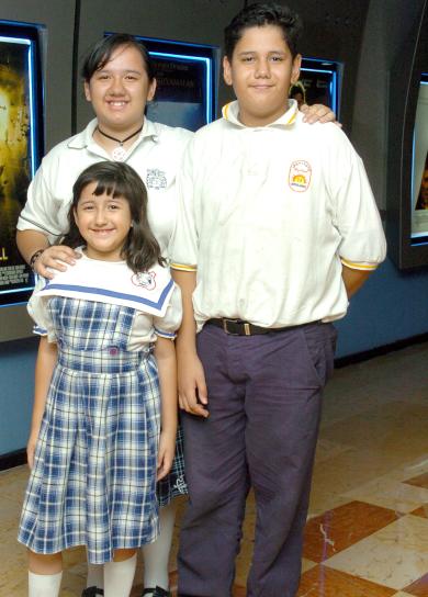 31052006 
Itzel, Karla y Jorge Gómez.