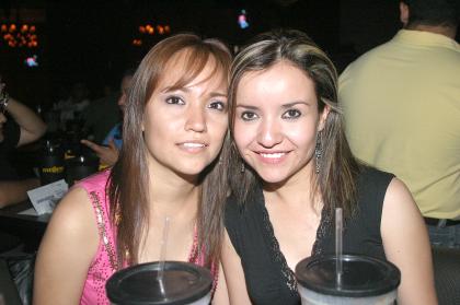04062006 
Alicia Espinoza y Denise Gutiérrez