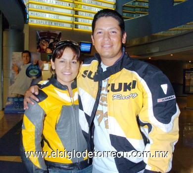 06092006 
Marilú González  y Juan Ortega