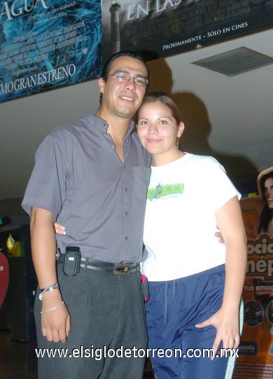 20092006

Alejandro Franco y Ana Laura Farhat.