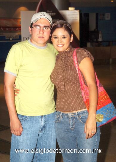 27092006
Alejandro Flores y Libnny Divaneth.