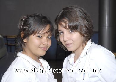 01112006
Valeria Herrera y Luisa Ugalde.
