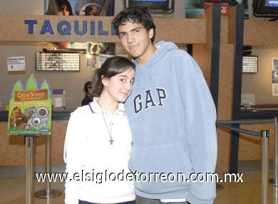 29112006
Paty Abularach y Daniel Portilla.
