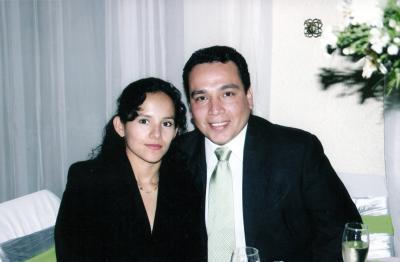 pa_02012006_2
Mayté García de Meza y Avelino Meza Rodríguez
