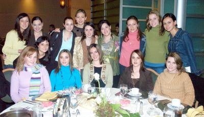 gr_05012006_3 
Lorena, Tony, Sonia, Paty, Paloma, Babie, Luly, Brenda, Susy y Ana Cristina, Sofía y Anabel.