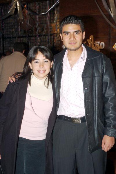 pa_06012006_8 
Lucy Urrutia y José Miguel Solorio.