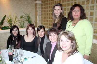 gr_08012006_2 
Brenda de Necochea, Claudia de Habib, Lorenia de Martínez, Liliana de Díaz, Estela Morales, Laura de Márquez y Elena de Alcántara.