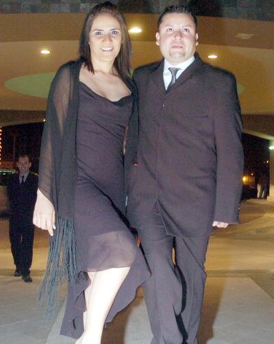 pa_08012006_9 
Isabel y César Martínez