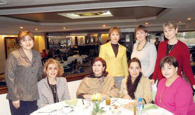 gr_13012006_0 
Katy de Zreik, Maru Kort, Lupita de Rosas, Luly de Berlanga, Gaby de García, Margarita de Rivera, Lula de Álvarez y Cristy  de Dávila.