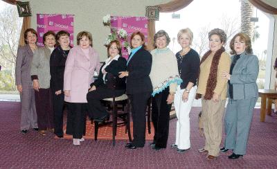 gr_15012006_7
María Eugenia, Beatriz, Lupita, Chela, Lorena, Lety, Leticia, Luly, Paty y Tely.