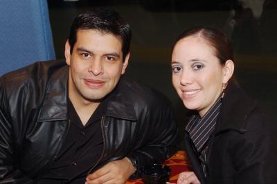 pa_17012006 4 
Alfonso Guerrero y Adriana Cruz
