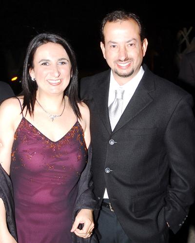 pa_19012006 
Maribel de Saldaña y Alfonso Saldaña.