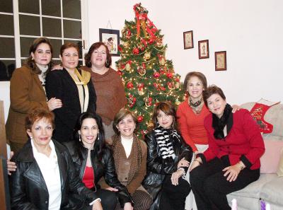 gr_19012006 
Ana de Campos, Gaby de Treviño, Pily de Medrano, Ale de Arias, Esthela de Salmón, Cristina de Martínez, Muñeca de Tueme, María Luisa de Olivares y Nena de Cid, captadas en reunión.
