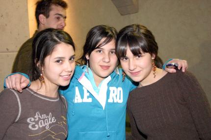 ch_18012006 
Estefanía Elósegui, Ana Lucía Soto y Ana Cecy Giacomán.