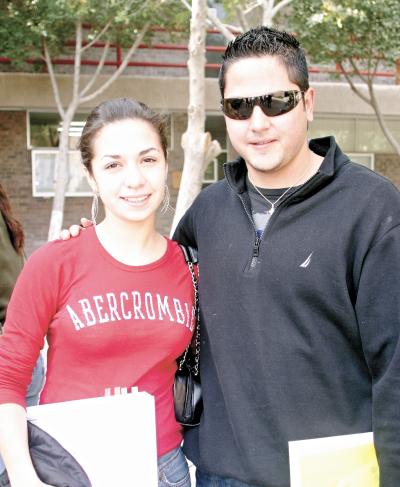 pa_21012006 
 Laura García y Héctor Jaime