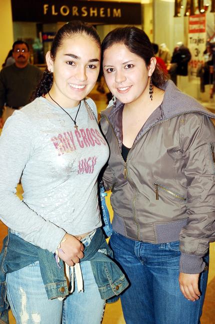 ch_22012006 
 Isabel Mena y Ana Laura Handal