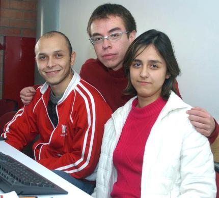 ch_24012006
 Óscar González, Iván Banda y Cynthia Gutiérrez