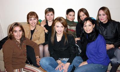 gr_28012006 
Luly Guzmán, Mónica Diez, Sandra Nicaise, Vero Nava, Claudia Villalobos, Fabiola Escalante, Graciela Villalobos, Vanessa Delgadillo.