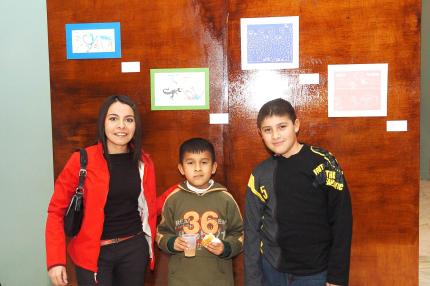 chi_29012006 Ángel González, Luis Gabriel Gutiérrez y Teresa Hernández.