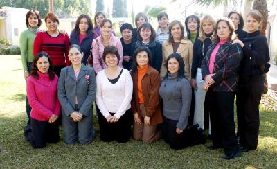 gr_29012006 
Las Damas Sembradoras celebraron a quienes cumplen años en el mes de enero