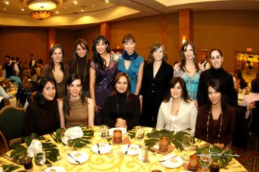 gr_01022006 
Mariela, Laura, Rosa Carmen, Mary Pily, Ale, Marusa, Bárbara, Susy, Lucía, Aurora, Liliana y Cristina.