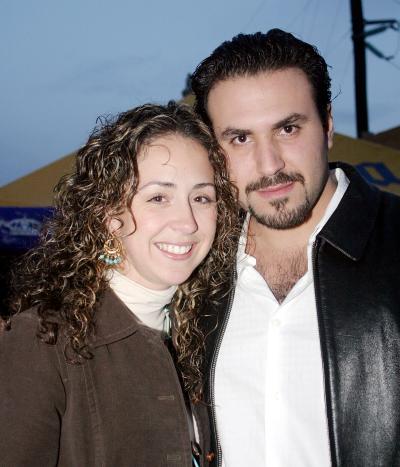 pa_02022006 
Nelly Fernández de Villarreal y Mario Villarreal.