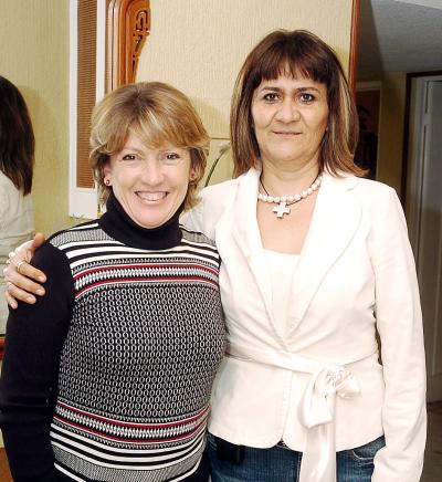 va_03022006 
Kitty Nava y Josefina Campos.