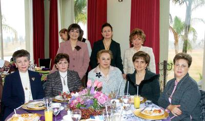 gr_04022006 
Lourdes de Macías, Susana de González, Alicia de Villarreal, Cristy de Yarza, Relia de Martínez, Laura de Pámanes, Cristina de Macías, y Carmen Garza.