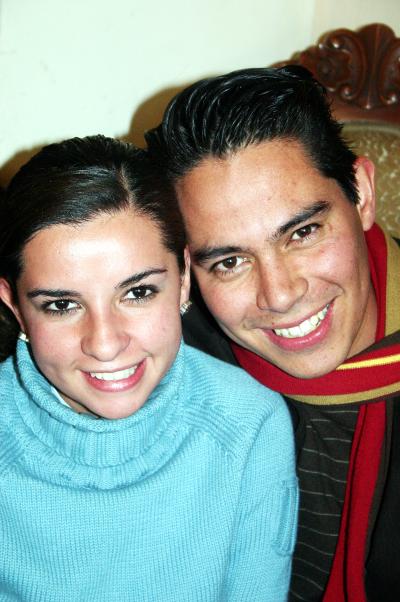 pa_05022006 
Erin Johanna Gálvez de  López y Francisco Javier López González