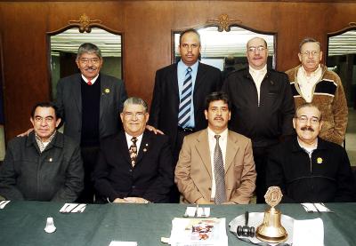 gr_05022006 
Ignacio Menses, Raymundo Garza, Santos García, Enrique Muñoz, Félix Pérez, Raúl Macháin, Juan Manuel Torres y Alfonso Amador.
