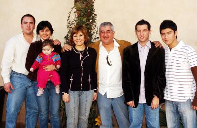 gr_05022006 
Liz y Carlos Leal, Laura y Rafael Díaz, César  y Christian Díaz Moreno