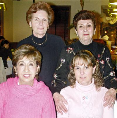 va_06022006
 Esperanza López, Olga M de Fernandez, Adriana Ceniceros de González y Patricia Meléndez de López
