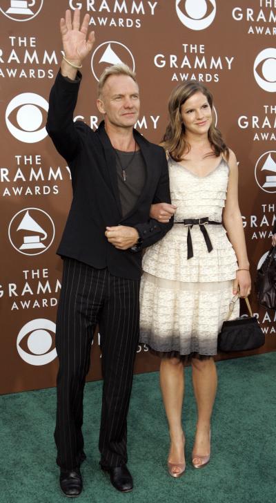 Sting acompañado de su hija