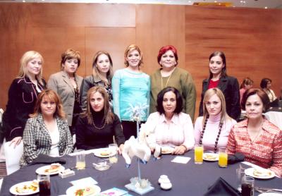 gr_09022006 
Mónica, Rebeca, Patricia, Iris, María Elena, María Carmen, Ana, Martha, Flor y María Carmen.