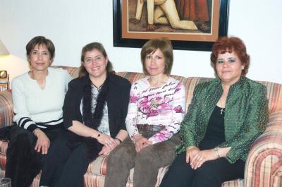 va_10022006 
Marcela Lira, Clelia Morales, Gabriela Dávalos y Águeda Jalife.