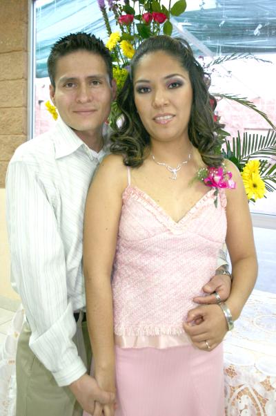 pa_12022006 
Cristina Morales Guerreo y Mario Héctor Gutiérrez Llanas contraerán matrimonio en futura fecha.