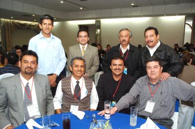 gr_12022006 
Ernesto, Alberto, Pedro, Ángel, Arturo, José, Filiberto y Carlos.